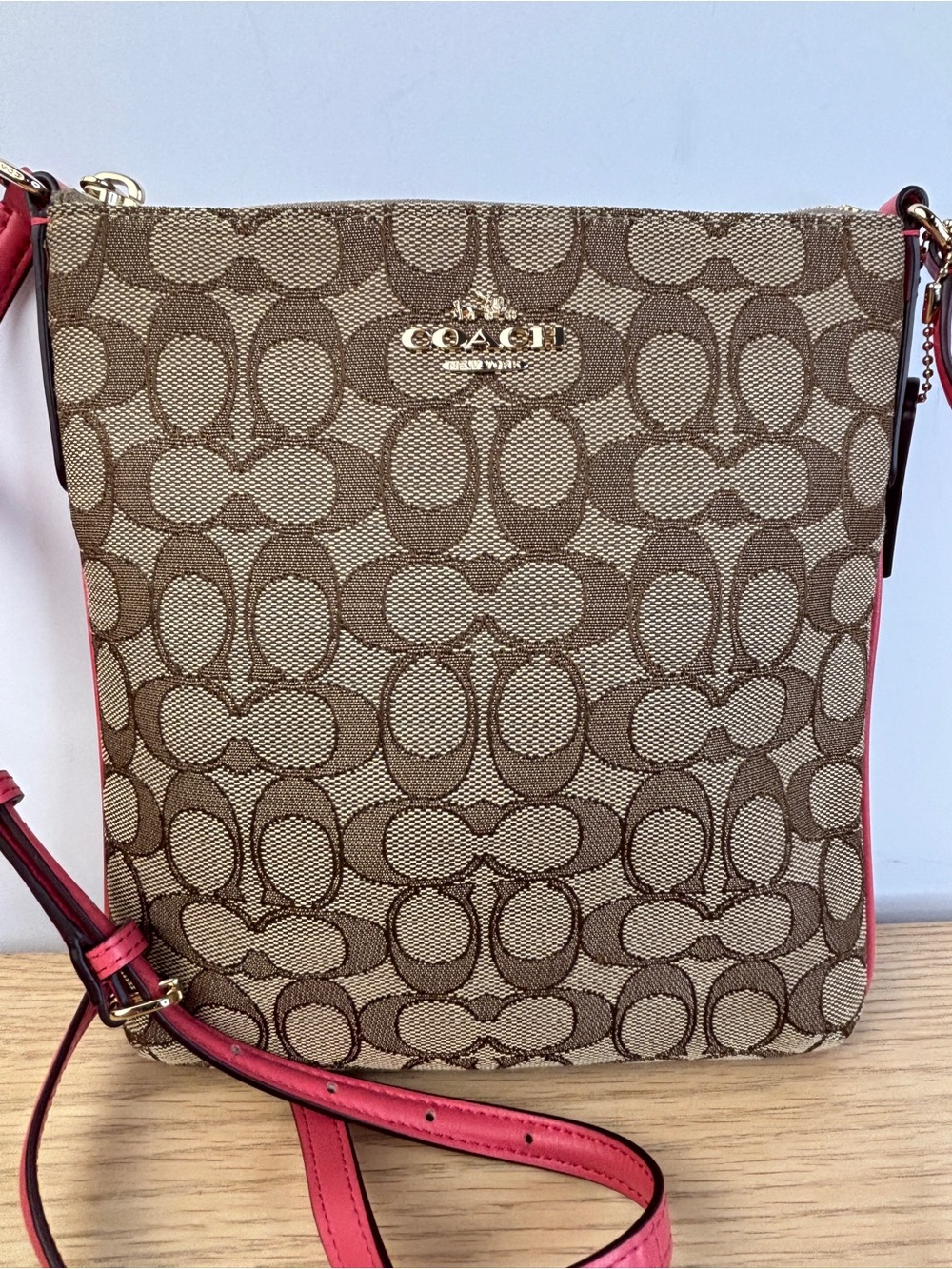 Coach Signature North/South Swing pack Crossbody Bag Outline Coral Pink LIKE NEW - Picture 2 of 13